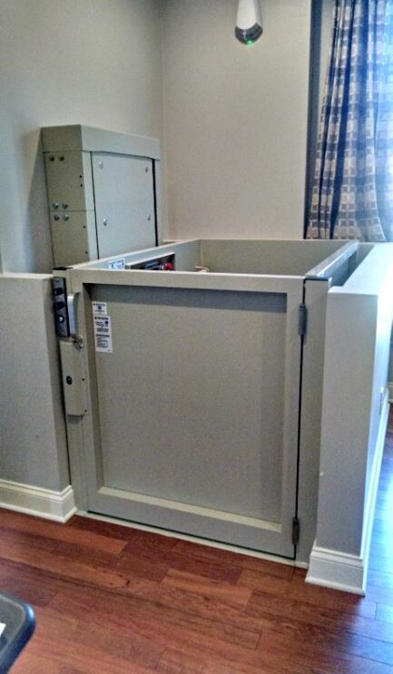 Savaria Multilift Vertical Platform Lift - Image 2